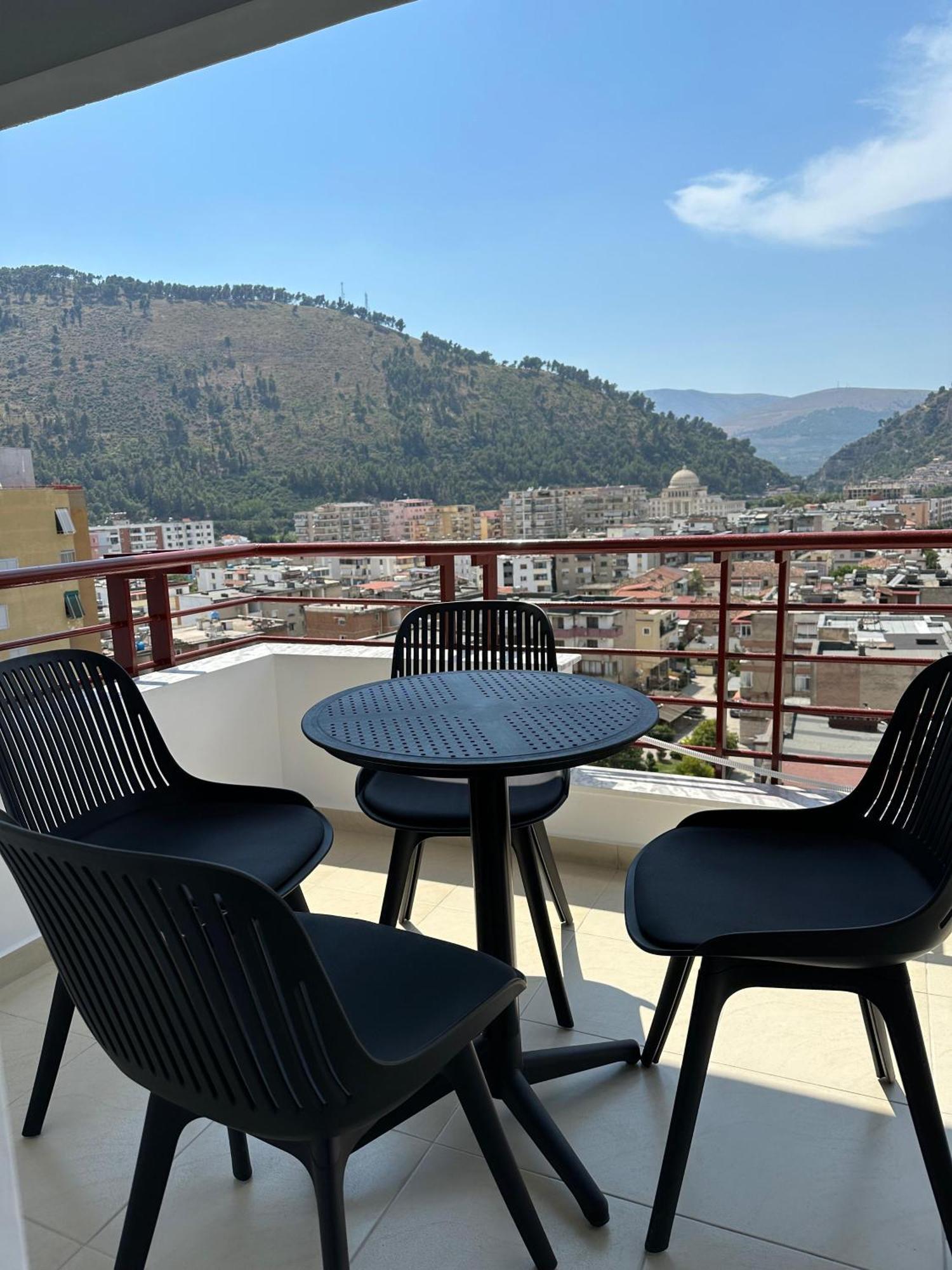Gael Luxury Apartment Berat Eksteriør billede